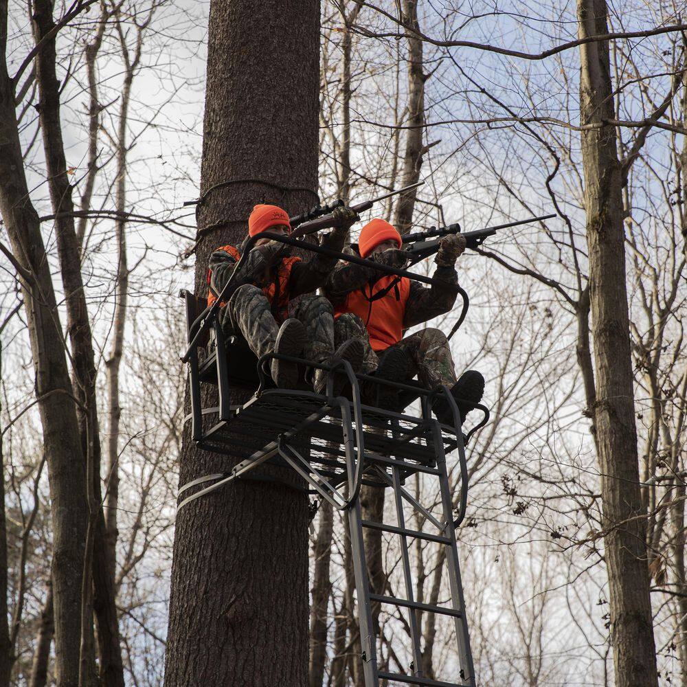 EDGE Lockdown 21 ft. 2-Man Ladder Treestand LD202E