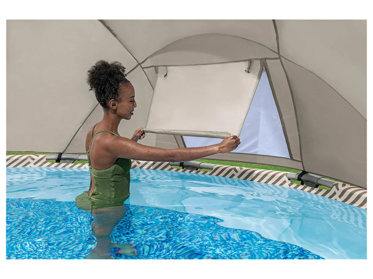 Bestway Piscine avec pompe de filtration et abri