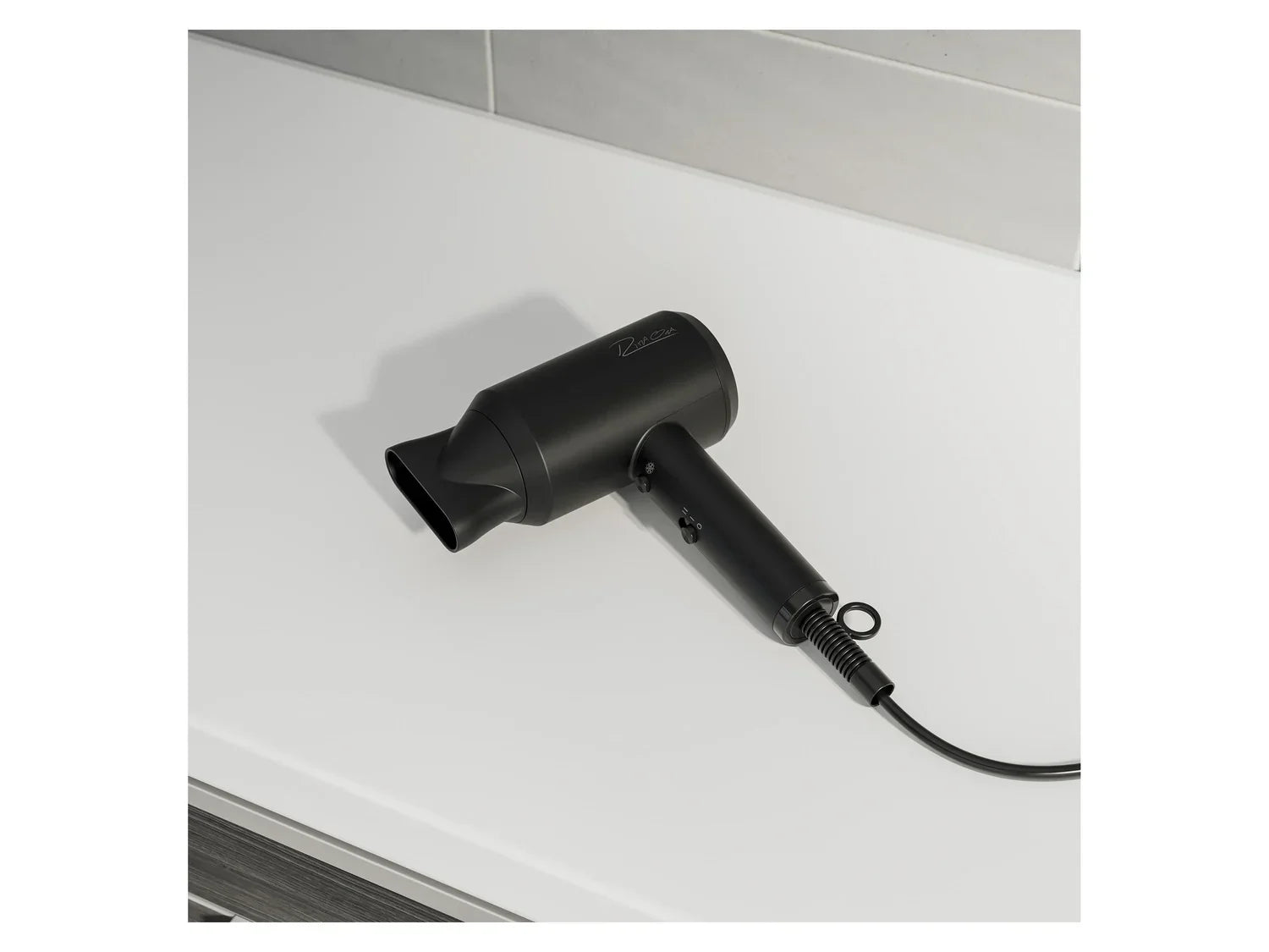 Sche-cheveux compact RHC 35, 2000 W