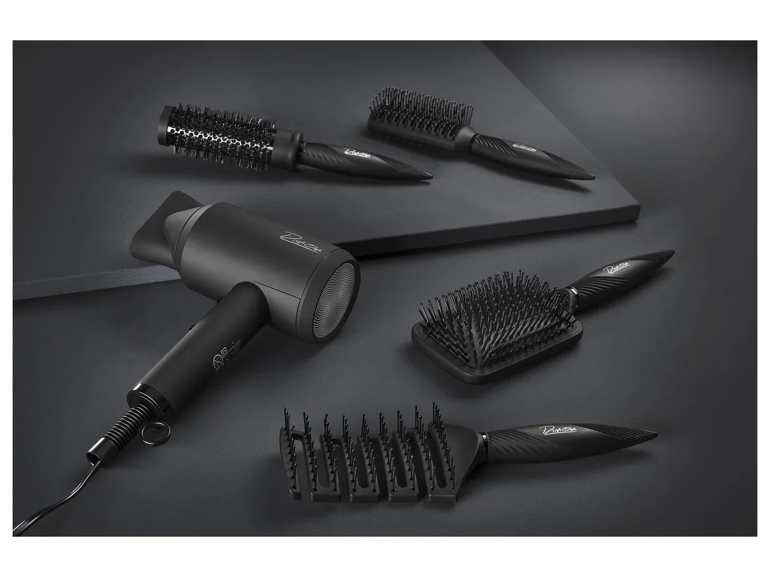 Sche-cheveux compact RHC 35, 2000 W