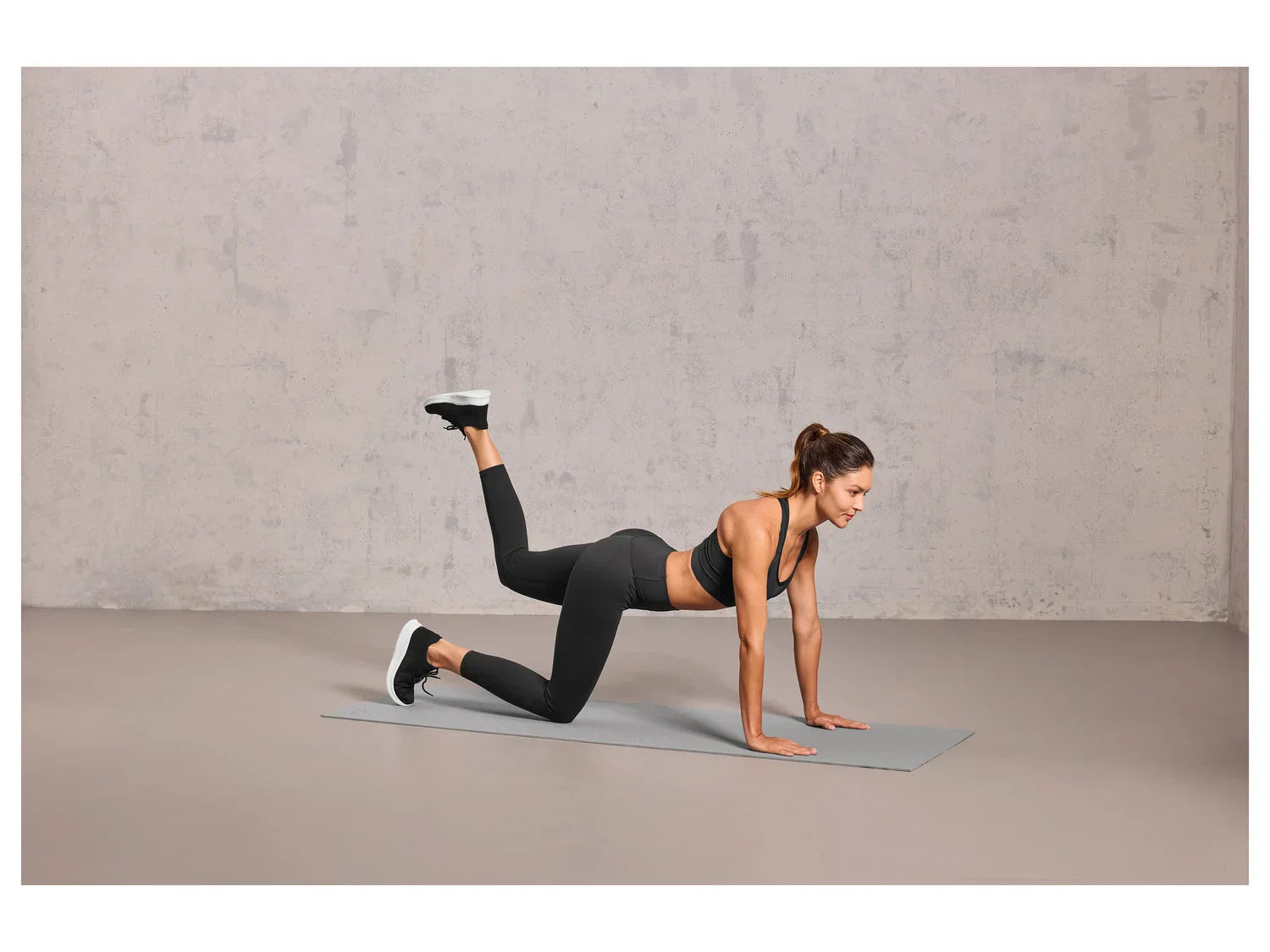 CRIVIT Tapis de fitness et de yoga, 183 x 61 cm